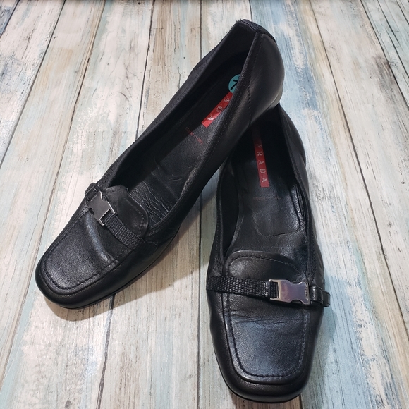 Prada Shoes - Prada Black Shoes!